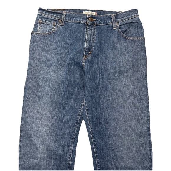 Levi’s 550 Jeans Women’s Size 12 Long Blue Medium Wash Relaxed Bootcut Red Tab - Picture 2 of 11